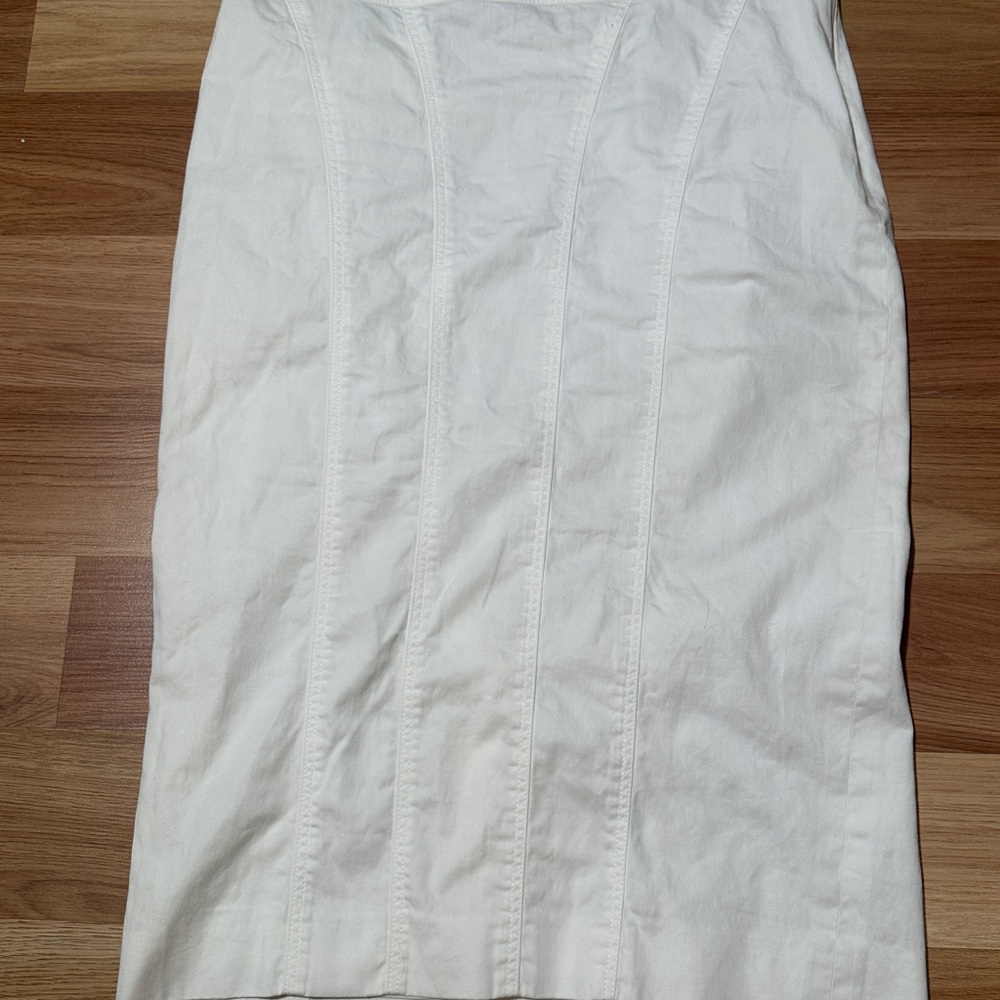 Burberry White Pencil Midi Skirt Casual